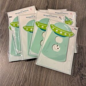 UFO Decorative Faceplate in Green and Blue